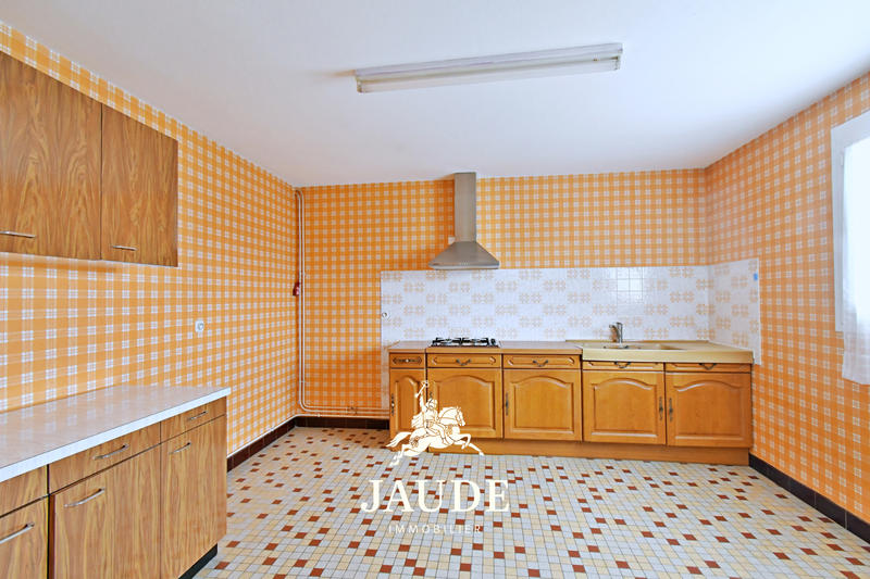 Maison - 200 m² - 7 pièces