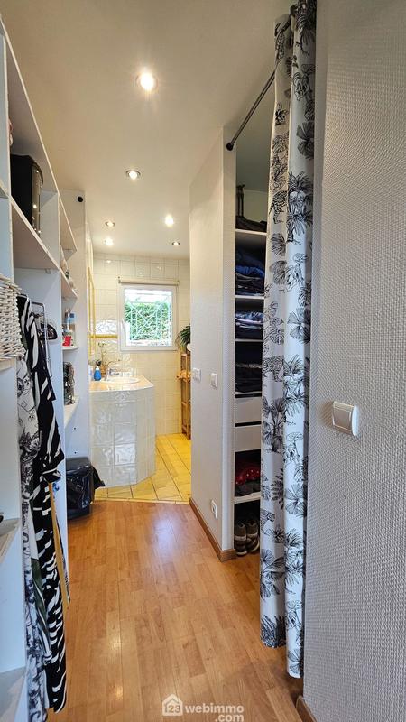 Maison - 145 m² - 6 pièces