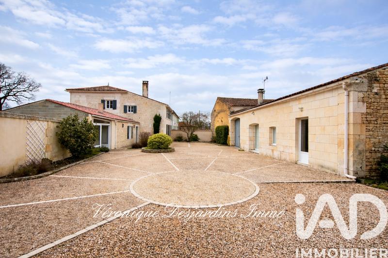 Maison - 161 m² - 6 pièces