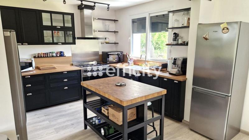 Maison - 150 m² - 6 pièces