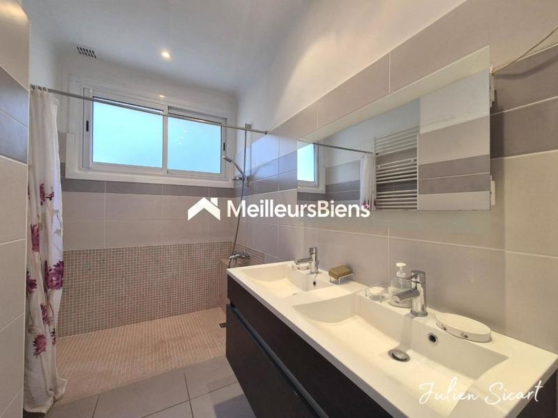 Maison - 130 m² - 5 pièces