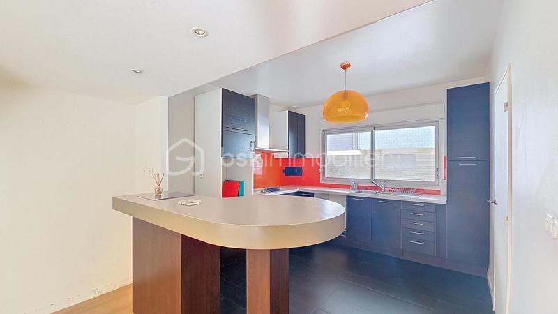 Maison - 121 m² - 5 pièces