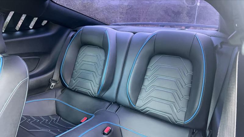 Ford Mustang 3.7 V6 305 Bva6 Gt