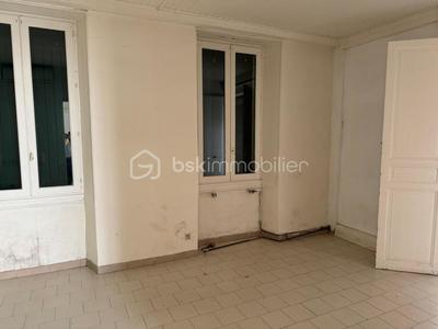 Immeuble - 220 m² - 9 pièces