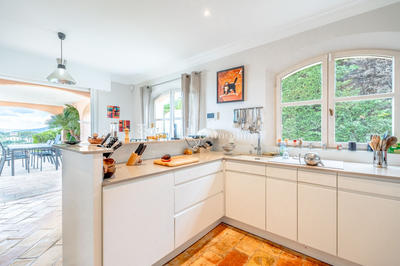 Villa - 200 m² - 5 pièces