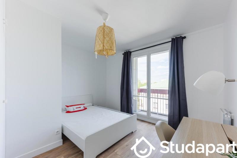 Chambre - 10 m² - 1 pièce