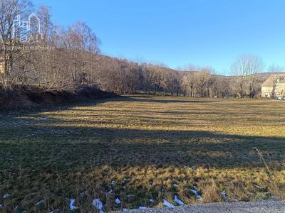Terrain constructible - 4 600 m²