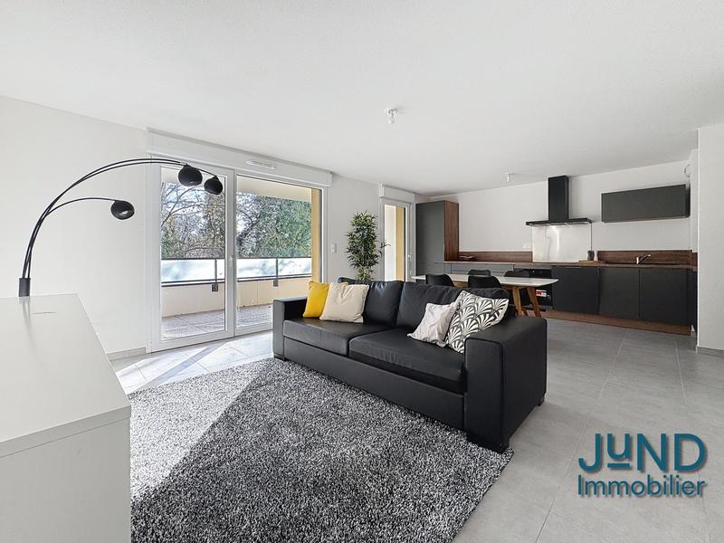 Appartement - 80 m² - 4 pièces