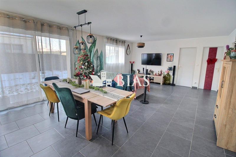 Maison - 80 m² - 3 pièces