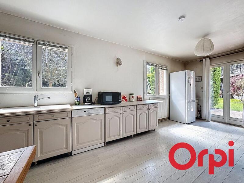 Maison - 93 m² - 4 pièces