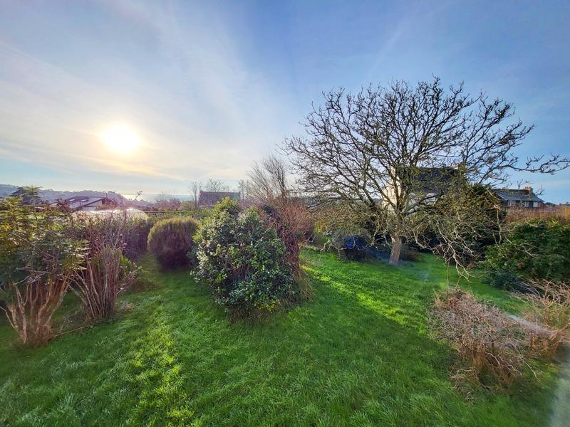 Maison - 138 m² - 9 pièces