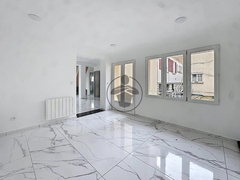 Maison - 126 m² - 7 pièces