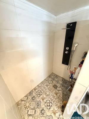 Maison - 224 m² - 8 pièces