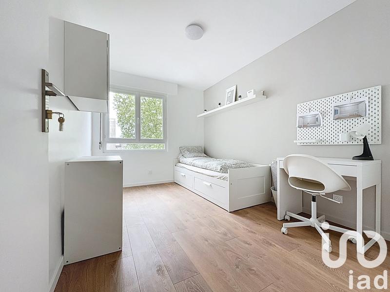 Appartement - 95 m² - 6 pièces