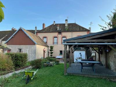 Maison - 146 m² - 5 pièces