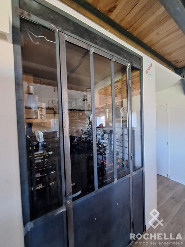 Maison traditionnelle - 198 m² - 7 pièces