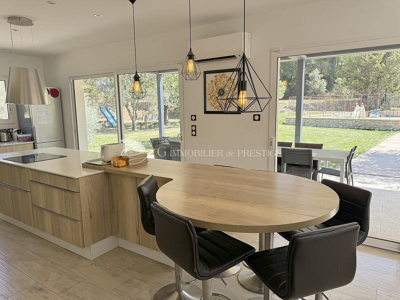 Villa - 139 m² - 6 pièces