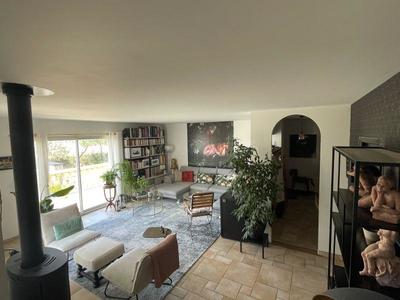 Appartement - 138 m² - 6 pièces