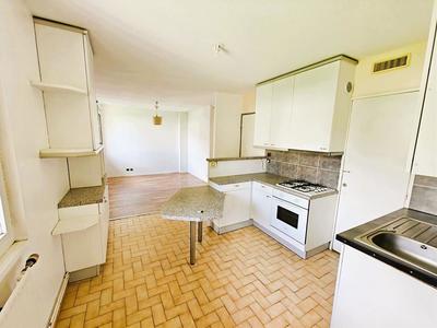 Appartement - 95 m² - 5 pièces