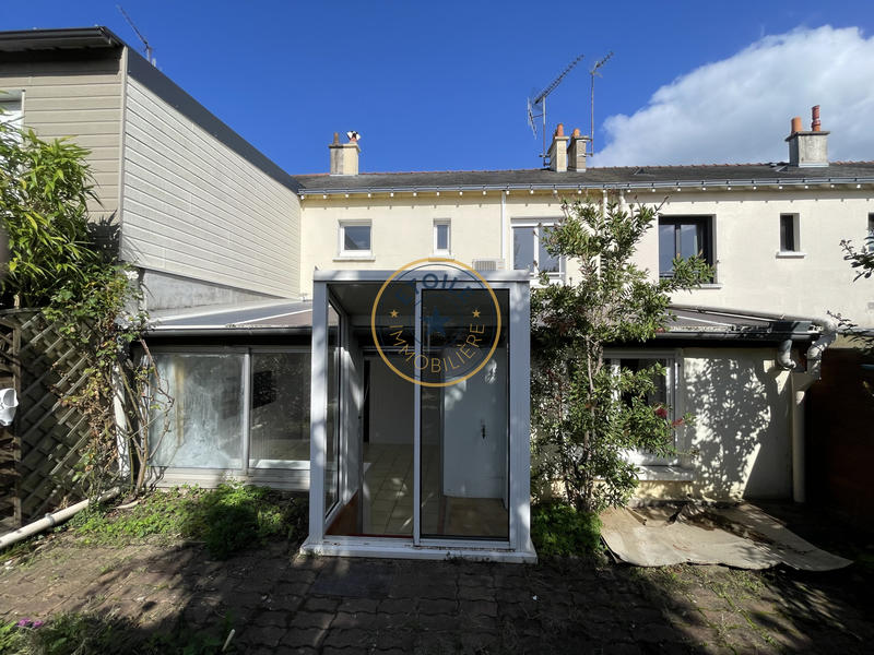 Maison - 94 m² - 5 pièces
