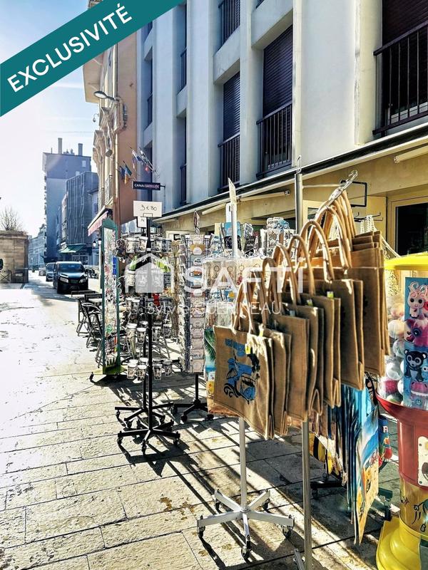 Local commercial - 142 m² - 4 pièces