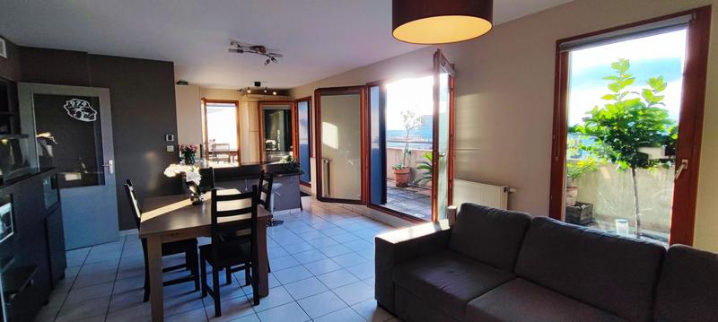 Appartement - 77 m² - 4 pièces