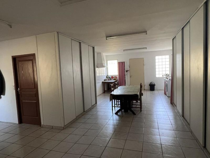 Propriété - 240 m² - 6 pièces