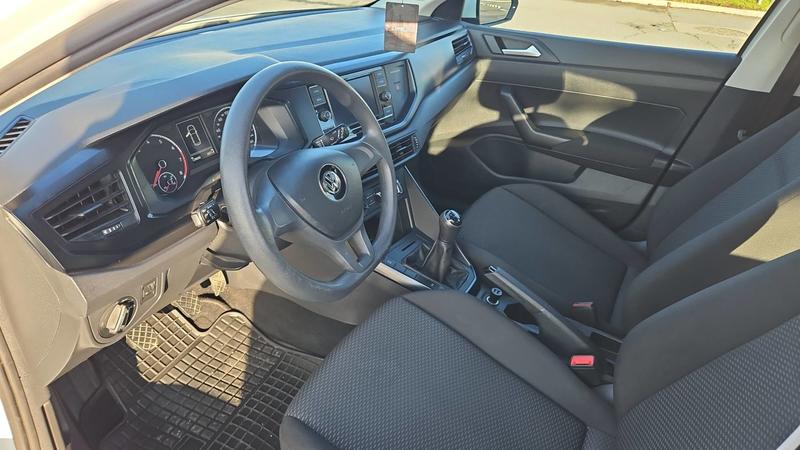 Volkswagen Polo VI 1.0 65 Trendline - 5 places