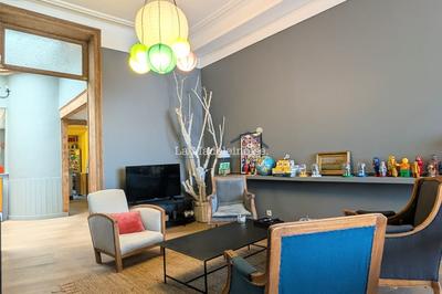 Maison - 181 m² - 6 pièces