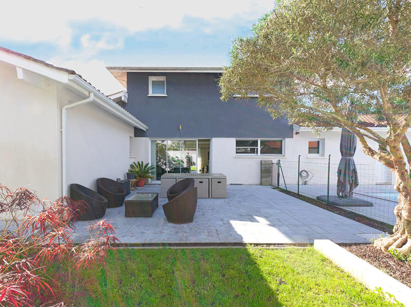 Maison - 172 m² - 6 pièces