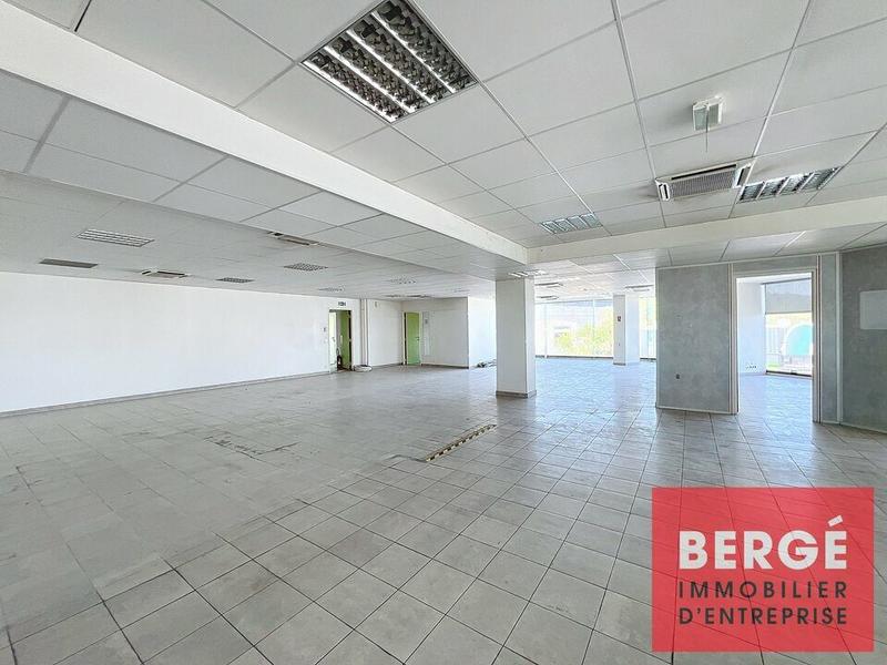 Bureau - 730 m²