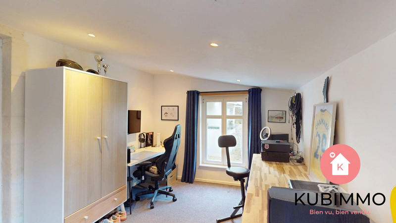 Maison - 197 m² - 8 pièces