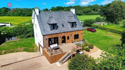 Maison - 150 m² - 8 pièces