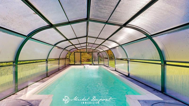 Maison - 200 m² - 8 pièces