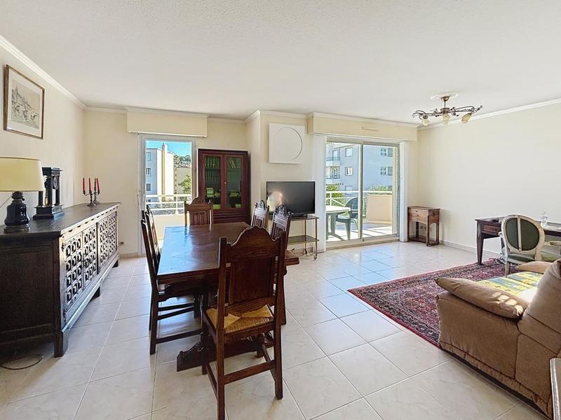 Appartement - 70 m² - 3 pièces