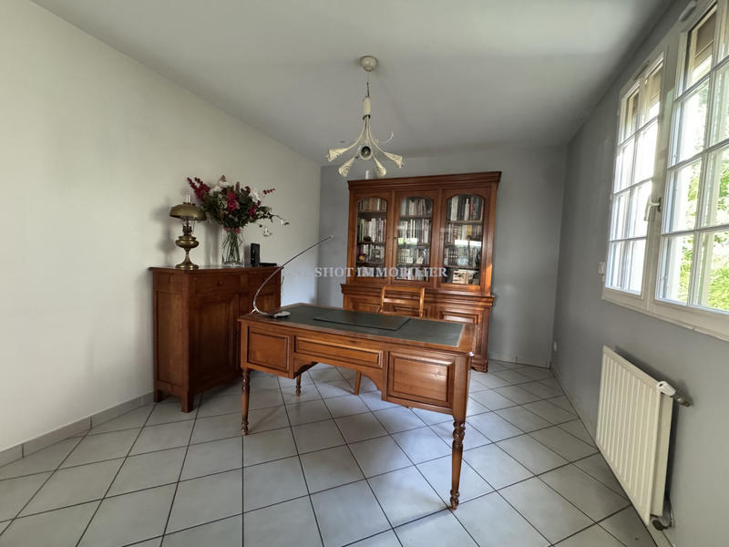 Maison - 231 m² - 7 pièces