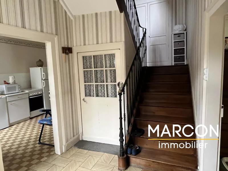 Maison - 230 m² - 10 pièces