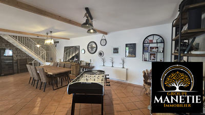 Maison ancienne - 270 m² - 11 pièces