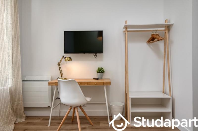 Chambre - 10 m² - 1 pièce