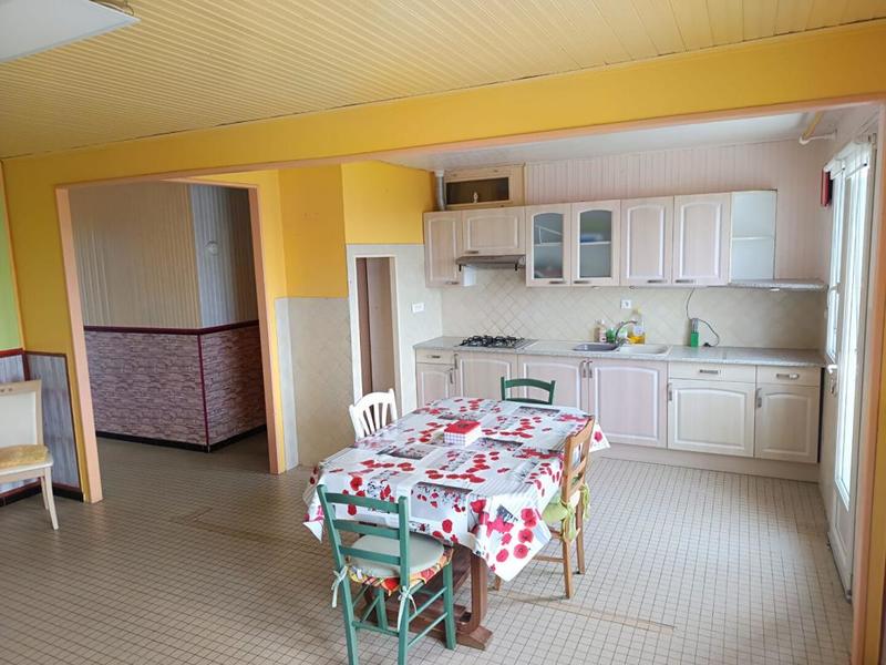 Maison - 96 m² - 6 pièces