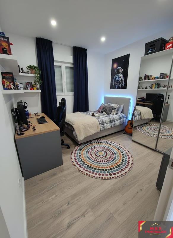 Appartement - 85 m² - 4 pièces