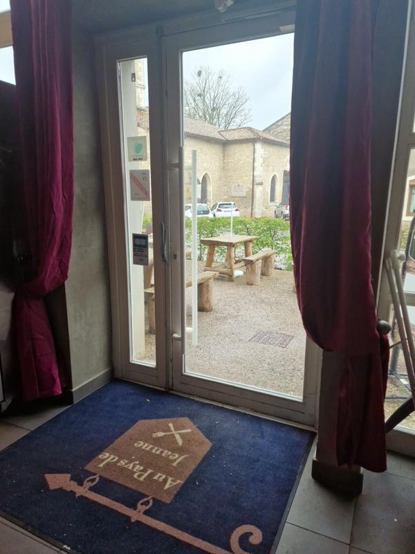 Fonds de commerce - 385 m²