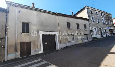 Maison - 195 m² - 8 pièces