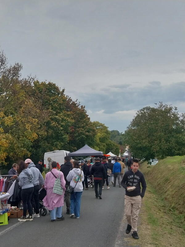 19 ème brocante - vide grenier