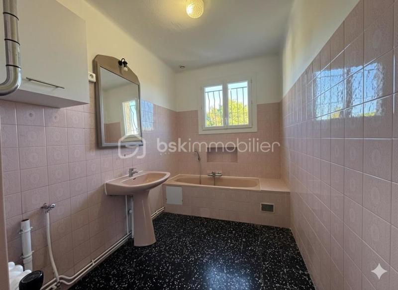 Maison traditionnelle - 175 m² - 7 pièces