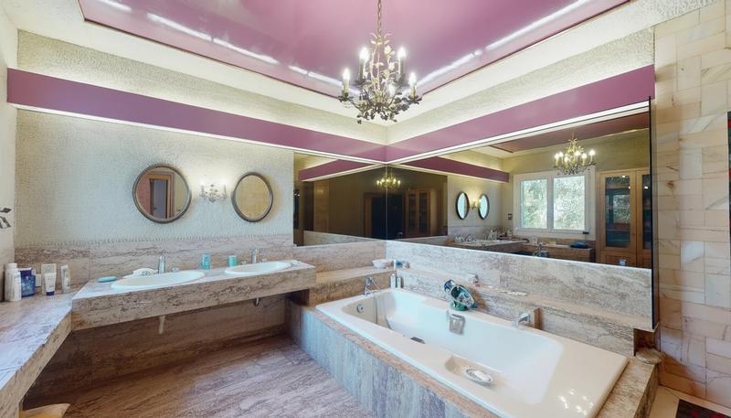 Maison bourgeoise - 376 m² - 8 pièces