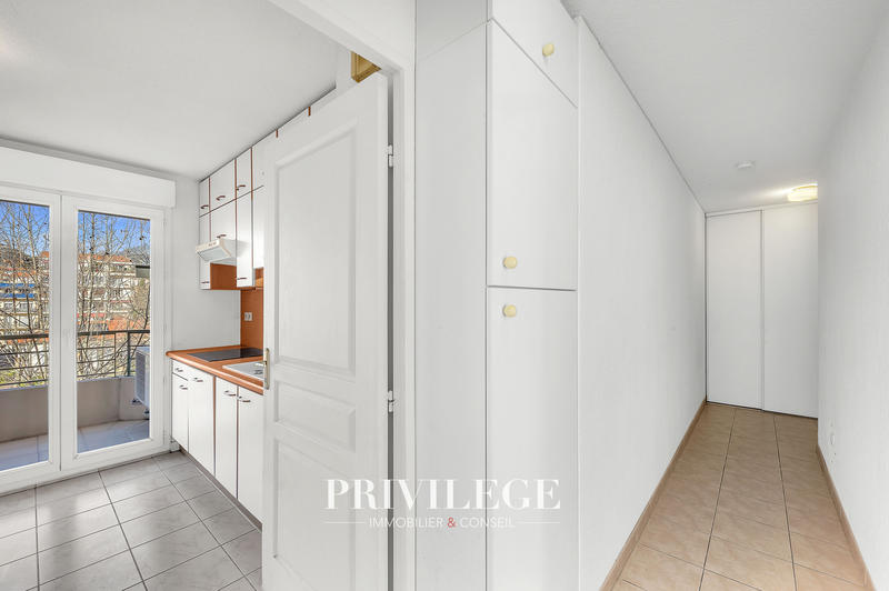 Appartement - 82 m² - 4 pièces