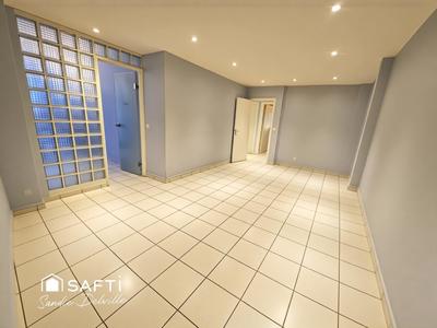 Appartement - 105 m² - 5 pièces