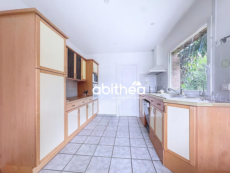 Maison - 140 m² - 6 pièces