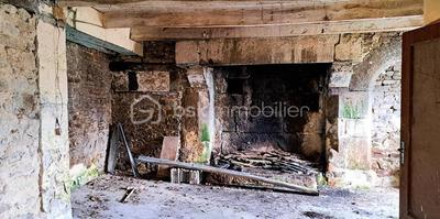 Corps de ferme - 260 m² - 8 pièces